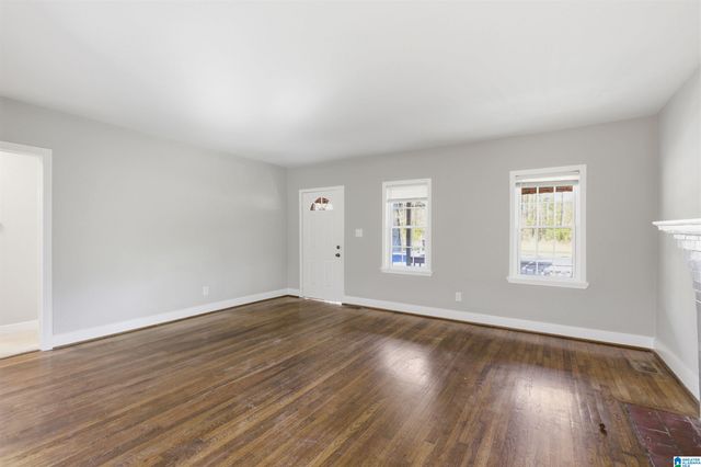 949 GADSDEN HIGHWAY, Birmingham, AL 35235