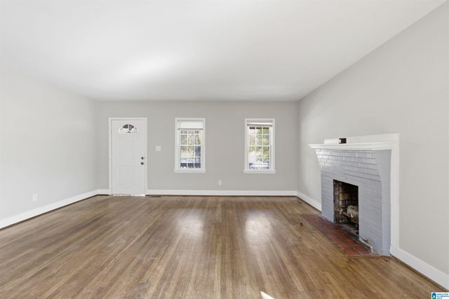 949 GADSDEN HIGHWAY, Birmingham, AL 35235