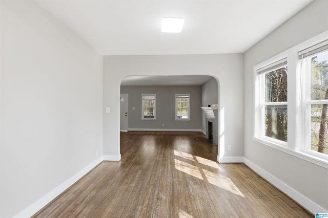 949 GADSDEN HIGHWAY, Birmingham, AL 35235