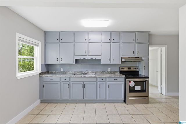 949 GADSDEN HIGHWAY, Birmingham, AL 35235