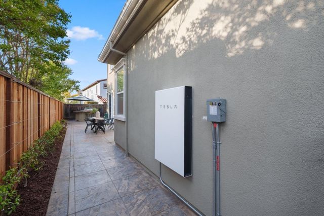 7531 Edinburgh Way, Gilroy, CA 95020