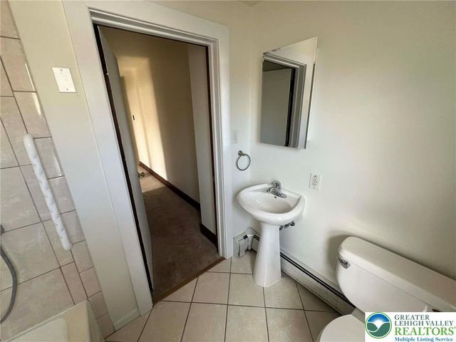 1411 Newport Avenue, Northampton Boro, PA 18067