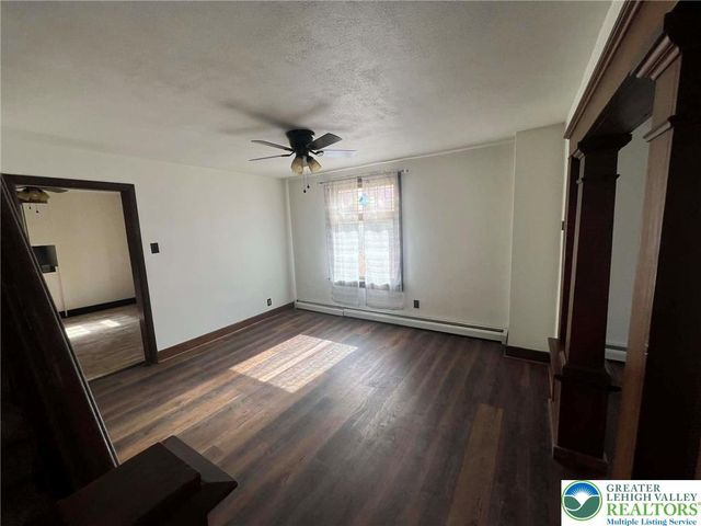 1411 Newport Avenue, Northampton Boro, PA 18067