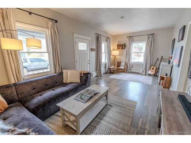 4600 S Pearl St, Englewood, CO 80113