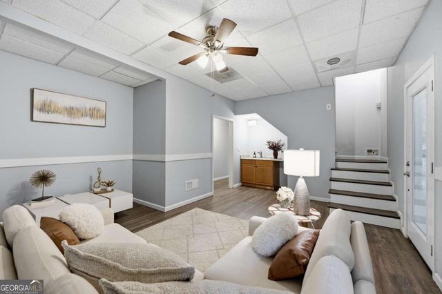 270 Parkmont Court, Roswell, GA 30076