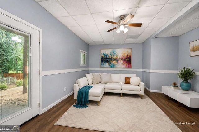 270 Parkmont Court, Roswell, GA 30076