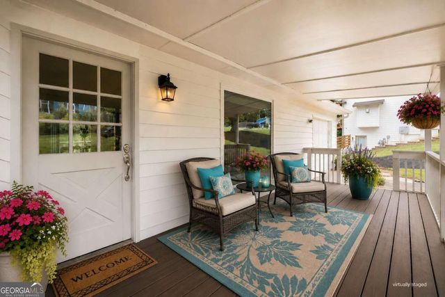 270 Parkmont Court, Roswell, GA 30076