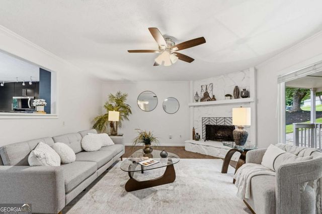 270 Parkmont Court, Roswell, GA 30076