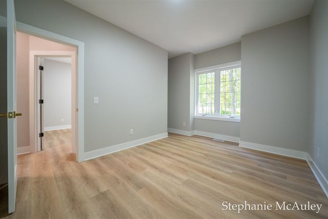 5739 130th Avenue, Fennville, MI 49408