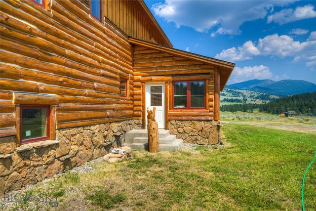 135 Twin Antler Drive, Gallatin Gateway, MT 59730
