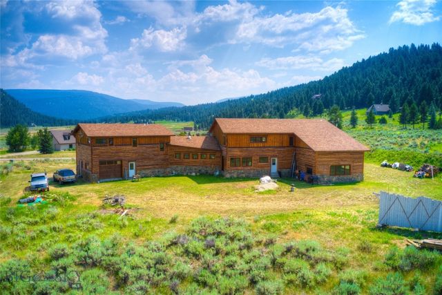 135 Twin Antler Drive, Gallatin Gateway, MT 59730