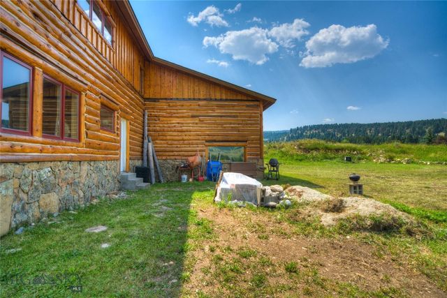 135 Twin Antler Drive, Gallatin Gateway, MT 59730