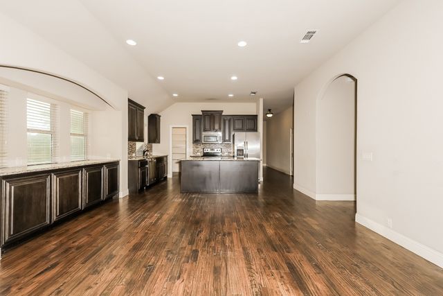 1009 Rockcress Drive, Mansfield, TX 76063