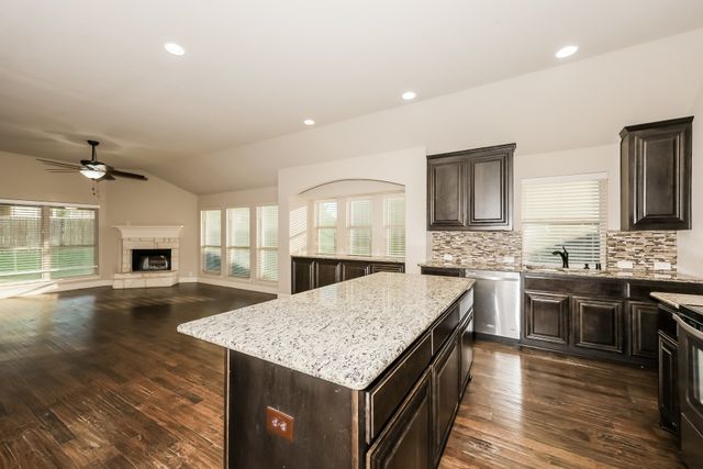 1009 Rockcress Drive, Mansfield, TX 76063