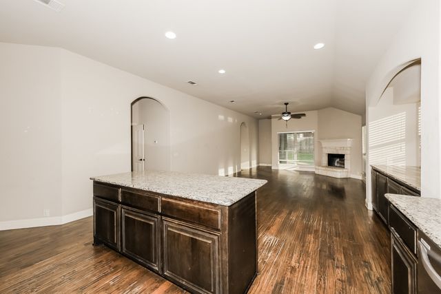 1009 Rockcress Drive, Mansfield, TX 76063