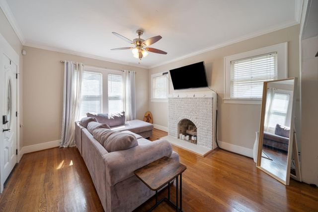2505 Eagle Street, Houston, TX 77004