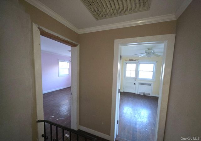 611 Lakeview Avenue, Rockville Centre, NY 11570
