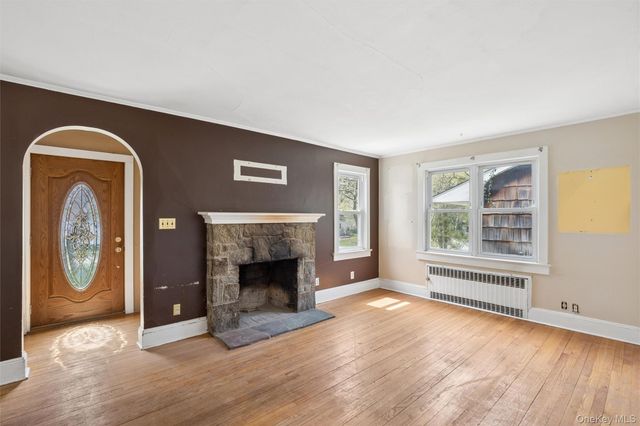 107 E 25th Street, Huntington Station, NY 11746