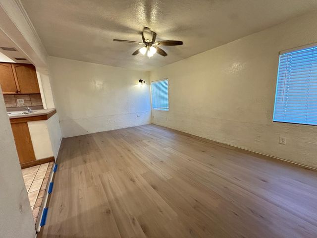 7728 W Reade Avenue, Glendale, AZ 85303