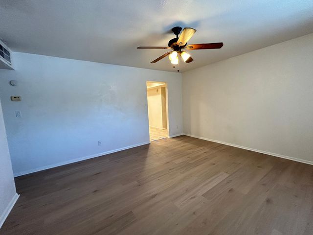 7728 W Reade Avenue, Glendale, AZ 85303