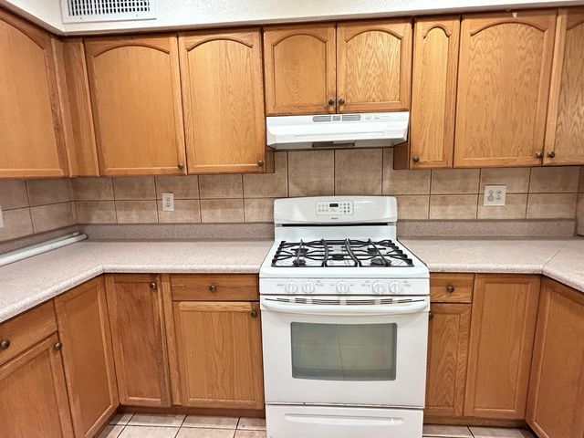 7728 W Reade Avenue, Glendale, AZ 85303