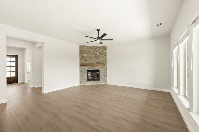 2617 Lila Street, Burleson, TX 76028