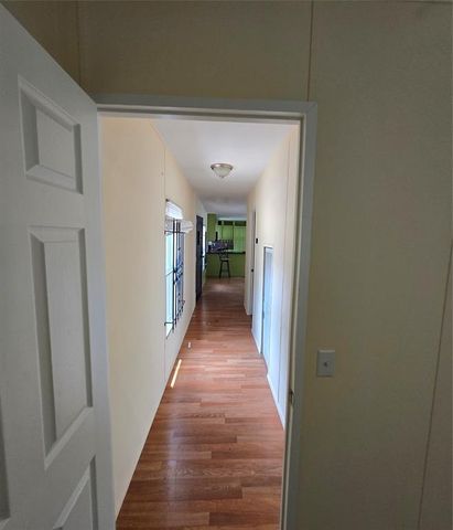 8779 Pin Oak Drive, Plantersville, TX 77363