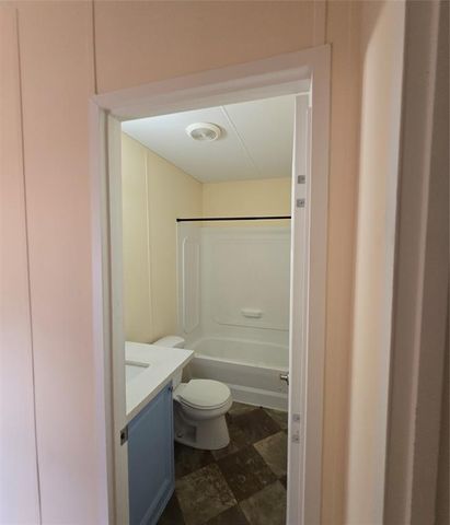 8779 Pin Oak Drive, Plantersville, TX 77363