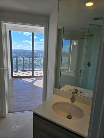 121 NE 34th St 2816, Miami, FL 33137