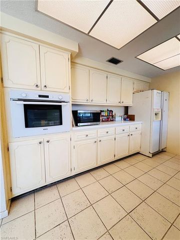 406 Leeland Heights BLVD E, Lehigh Acres, FL 33936