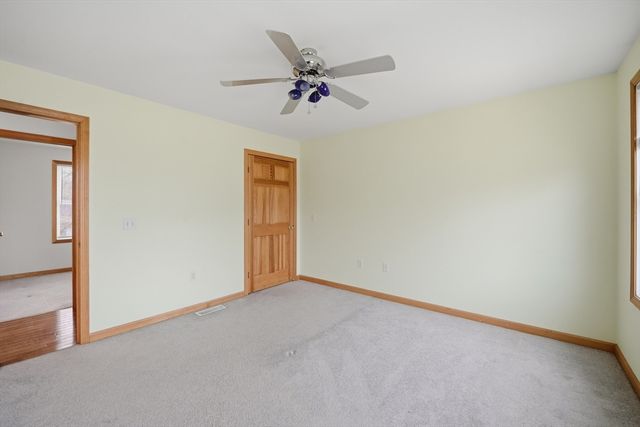 138 Vineland Ave, East Longmeadow, MA 01028