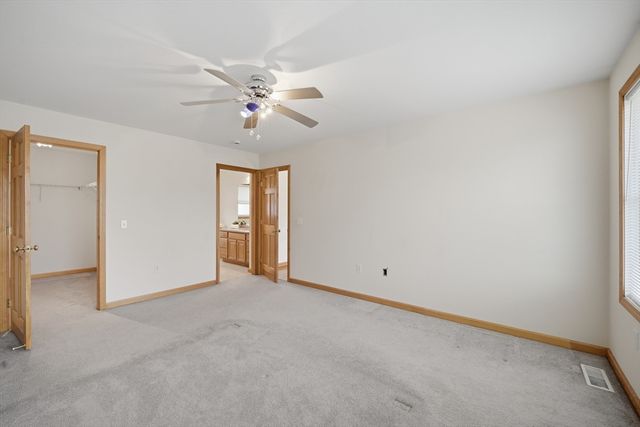 138 Vineland Ave, East Longmeadow, MA 01028