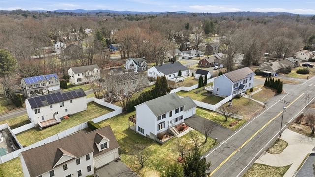 138 Vineland Ave, East Longmeadow, MA 01028