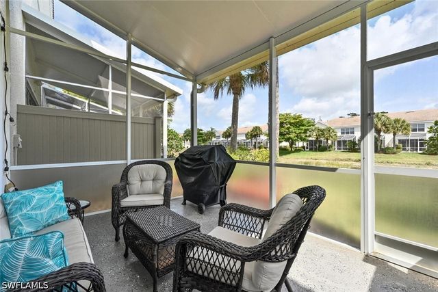 981 Hampton CIR 119, Naples, FL 34105