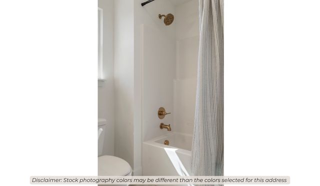 2600 Quince Court, Centerton, AR 72712