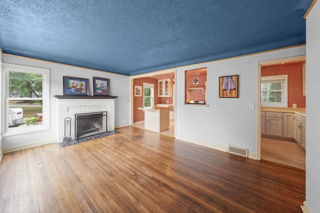 5425 24th Avenue S, Minneapolis, MN 55417