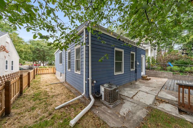 5425 24th Avenue S, Minneapolis, MN 55417