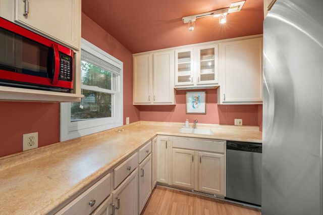 5425 24th Avenue S, Minneapolis, MN 55417