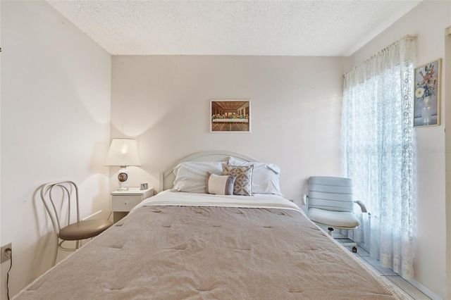 2609 WOODGATE LANE K4, Sarasota, FL 34231