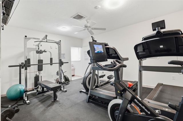 2609 WOODGATE LANE K4, Sarasota, FL 34231