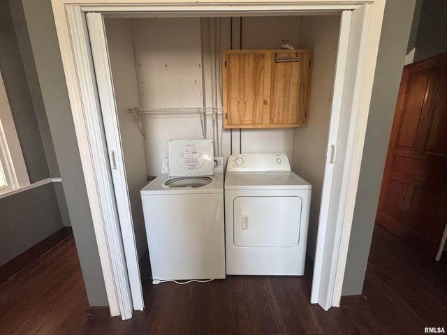 607 S 17TH Street, Quincy, IL 62301