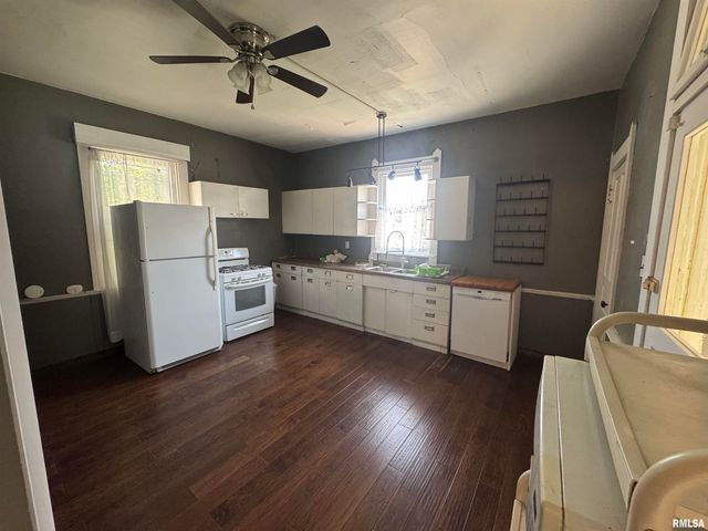 607 S 17TH Street, Quincy, IL 62301