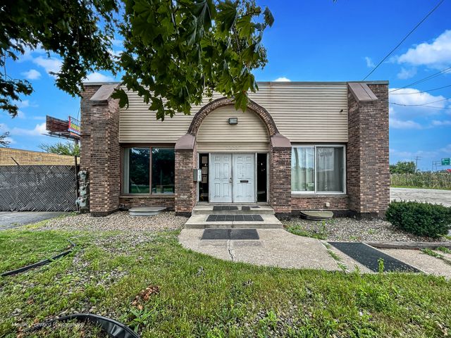 2535 Bernice Road, Lansing, IL 60438