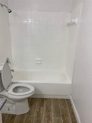 5625 Antoine Drive 1118, Houston, TX 77091