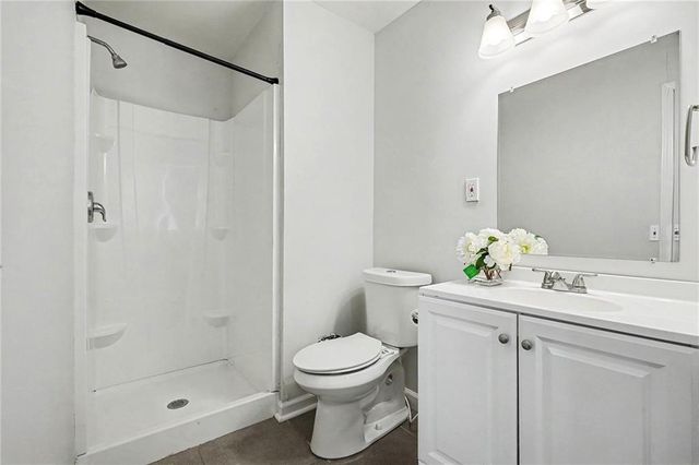4300 E 104th Terrace, Kansas City, MO 64137