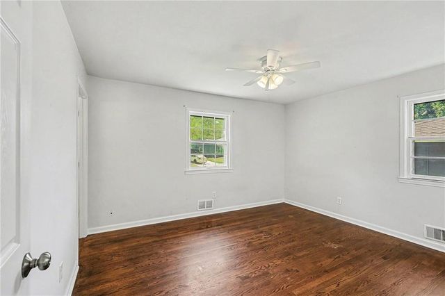 4300 E 104th Terrace, Kansas City, MO 64137