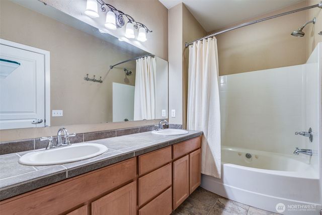 1517 Edwards Avenue, Fircrest, WA 98466