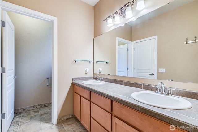 1517 Edwards Avenue, Fircrest, WA 98466