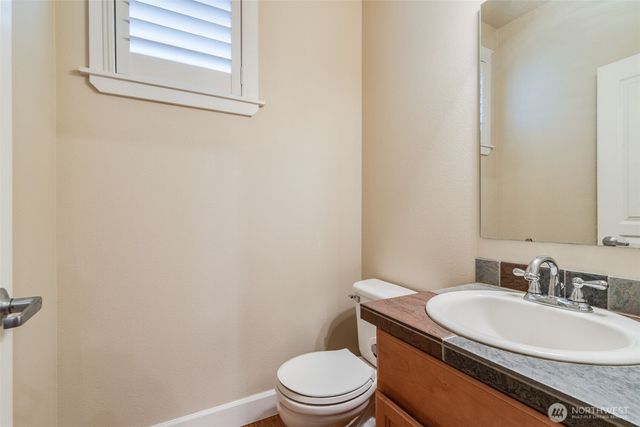 1517 Edwards Avenue, Fircrest, WA 98466