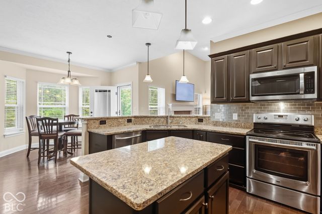 10038 Indian Lake Boulevard N, Indianapolis, IN 46236